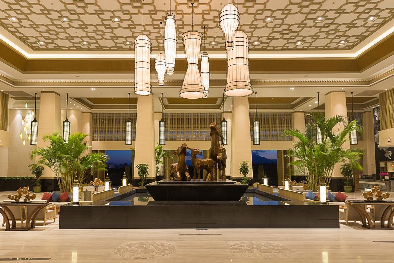 Grand New Century Hotel Sanya Bagian luar foto