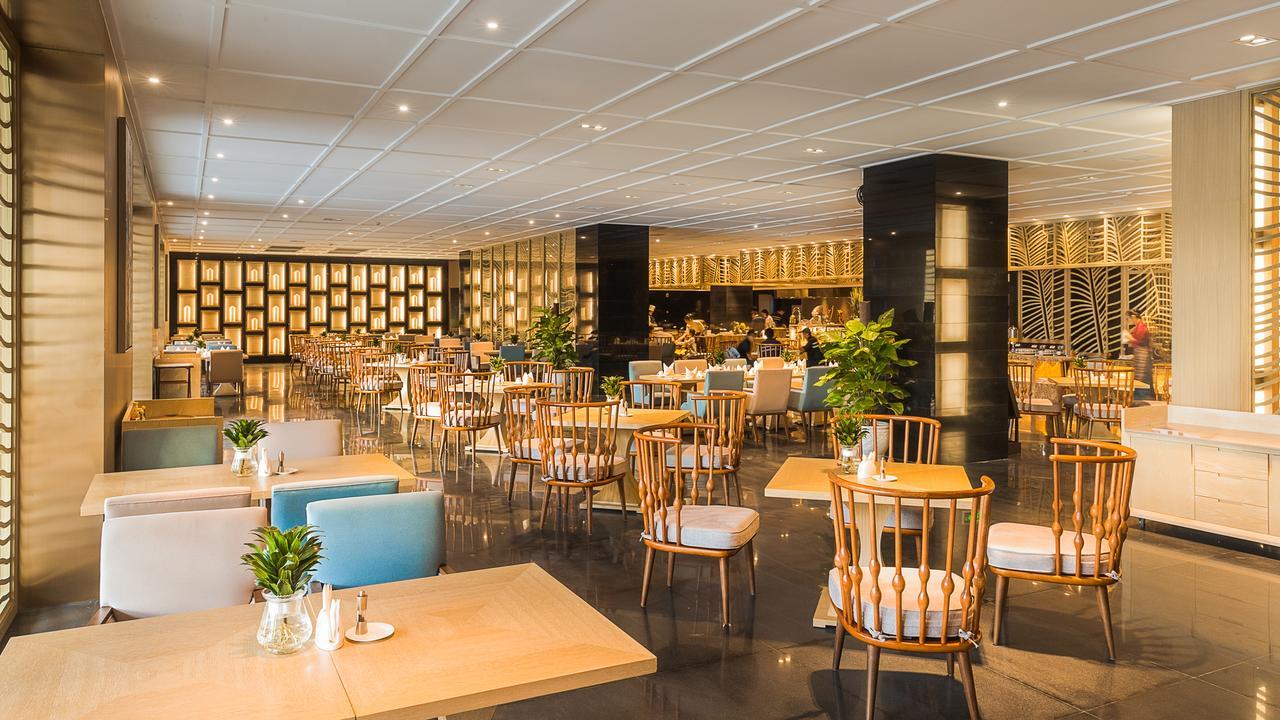 Grand New Century Hotel Sanya Bagian luar foto