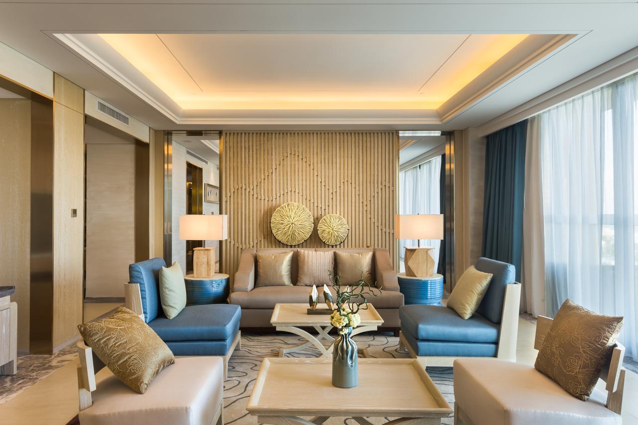 Grand New Century Hotel Sanya Bagian luar foto